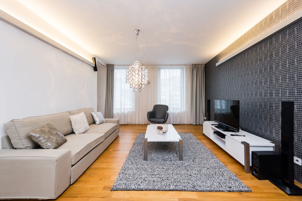 Empirent Apartments 29/50