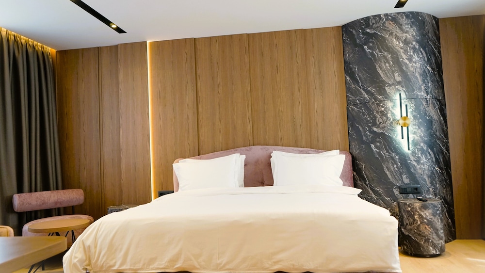 Arbnor Hotel 22/50