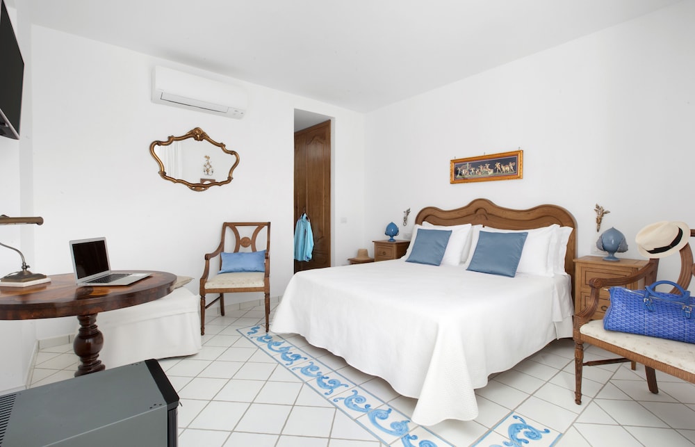 Hotel Smeraldo 16/70