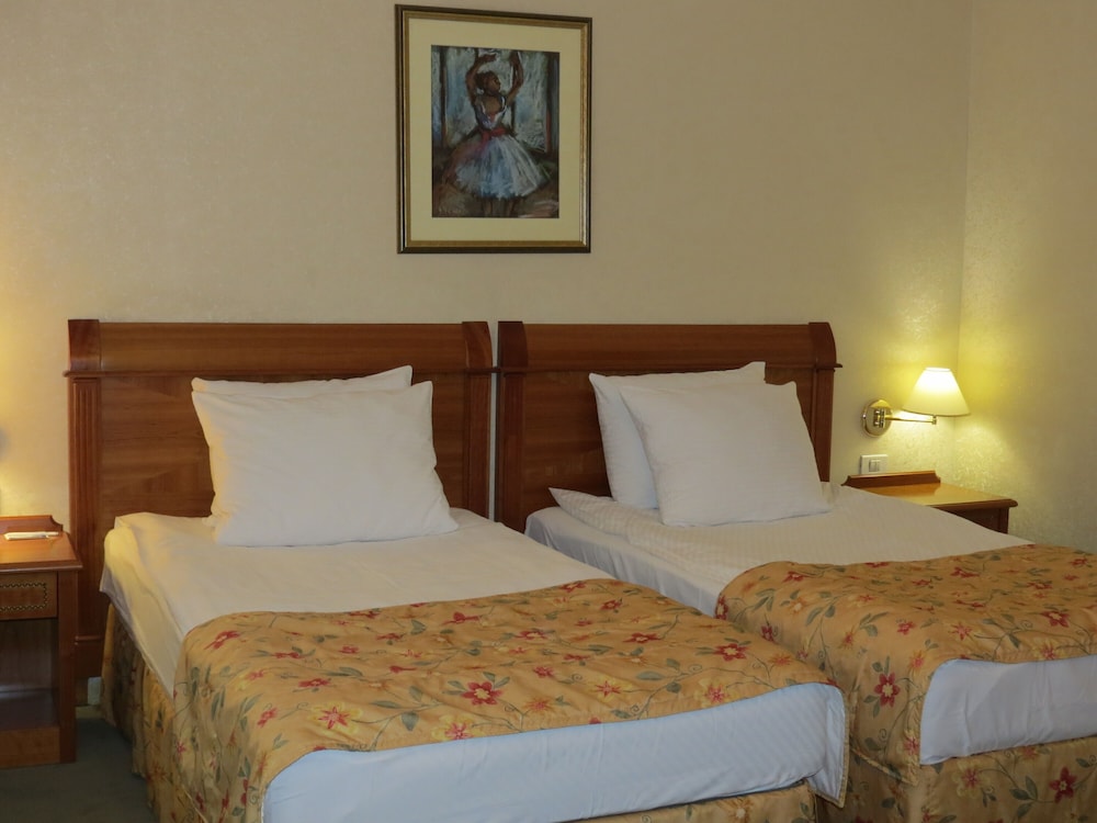 Hotel Turist 10/38