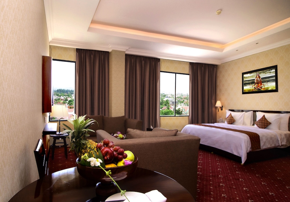 HERMES PALACE HOTEL 22/56