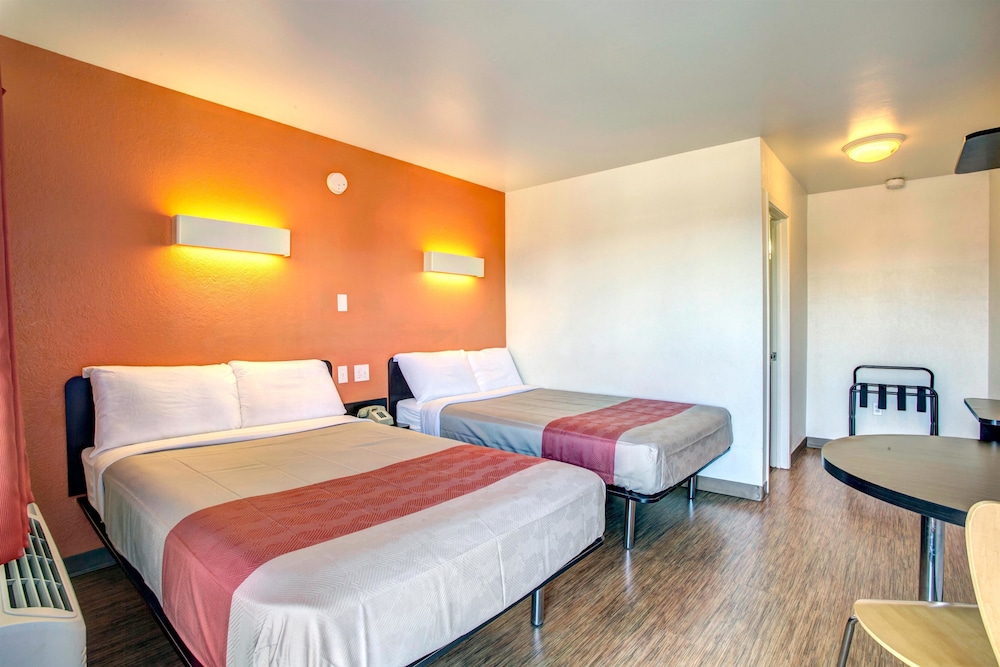Motel6 Murfreesboro, TN 22/59