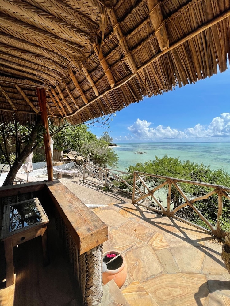 The Island Pongwe Lodge 22/59
