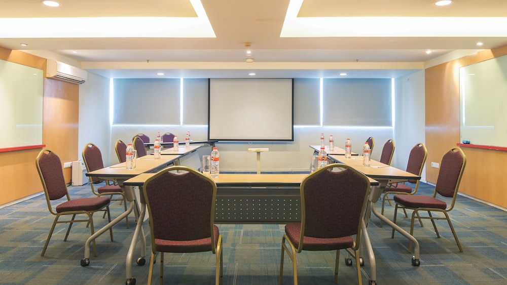 1o1 Urban Jakarta Kelapa Gading the Bnb 62/72