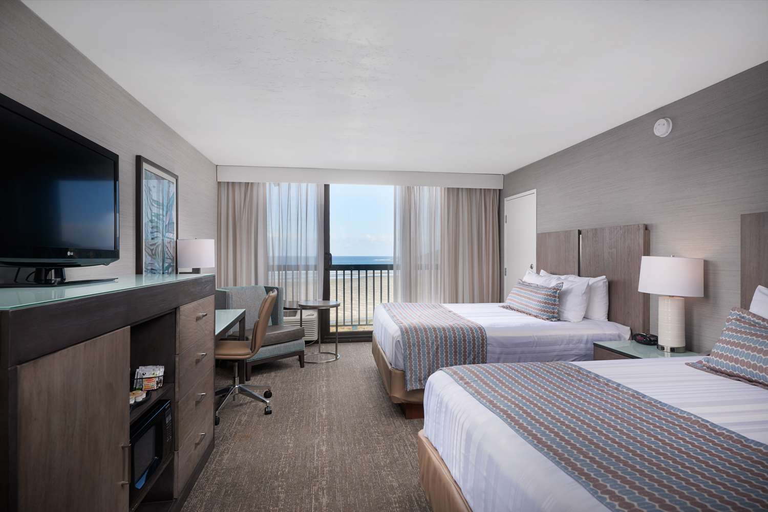 Ocean, 2 Queen Beds