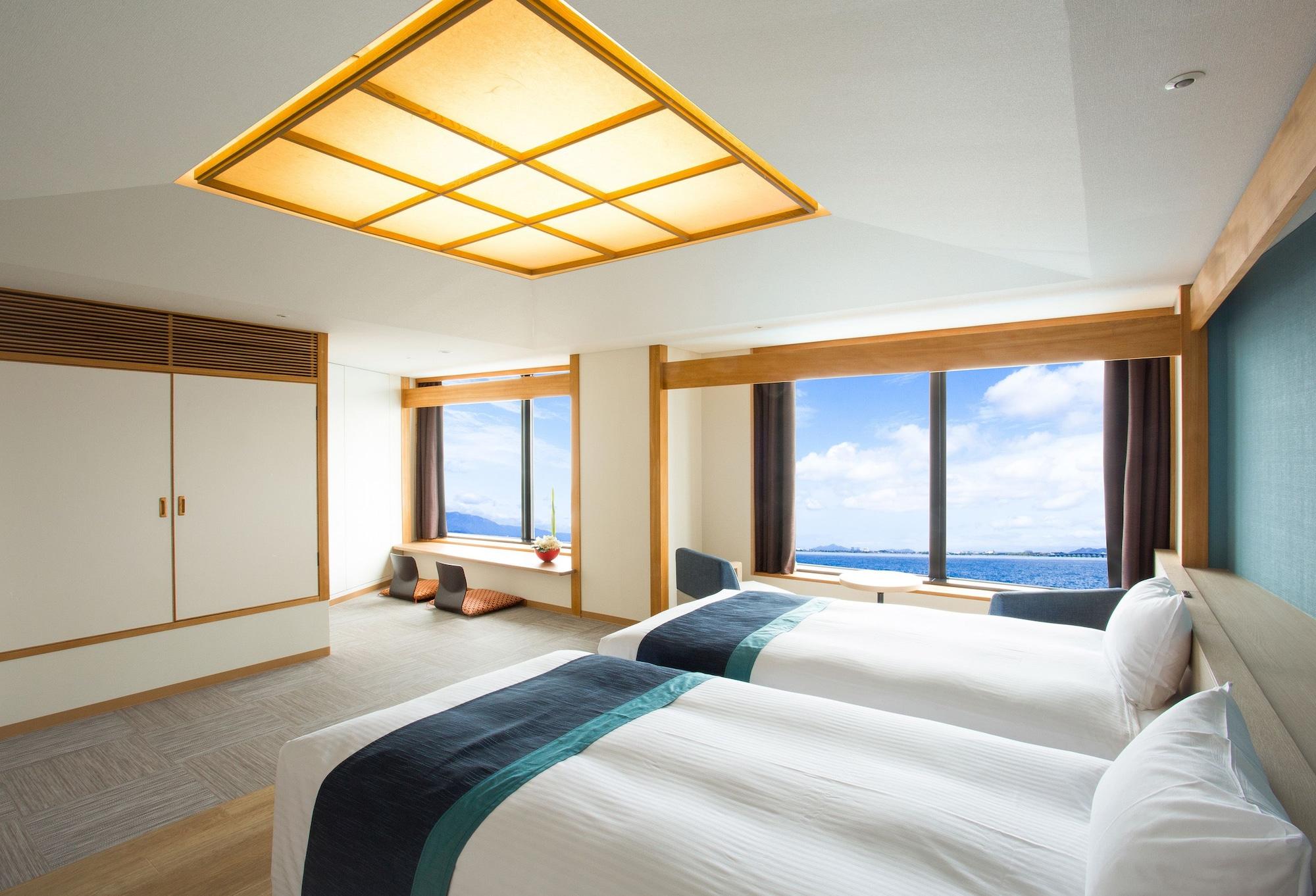 Japanese, Modern, Pool Access
