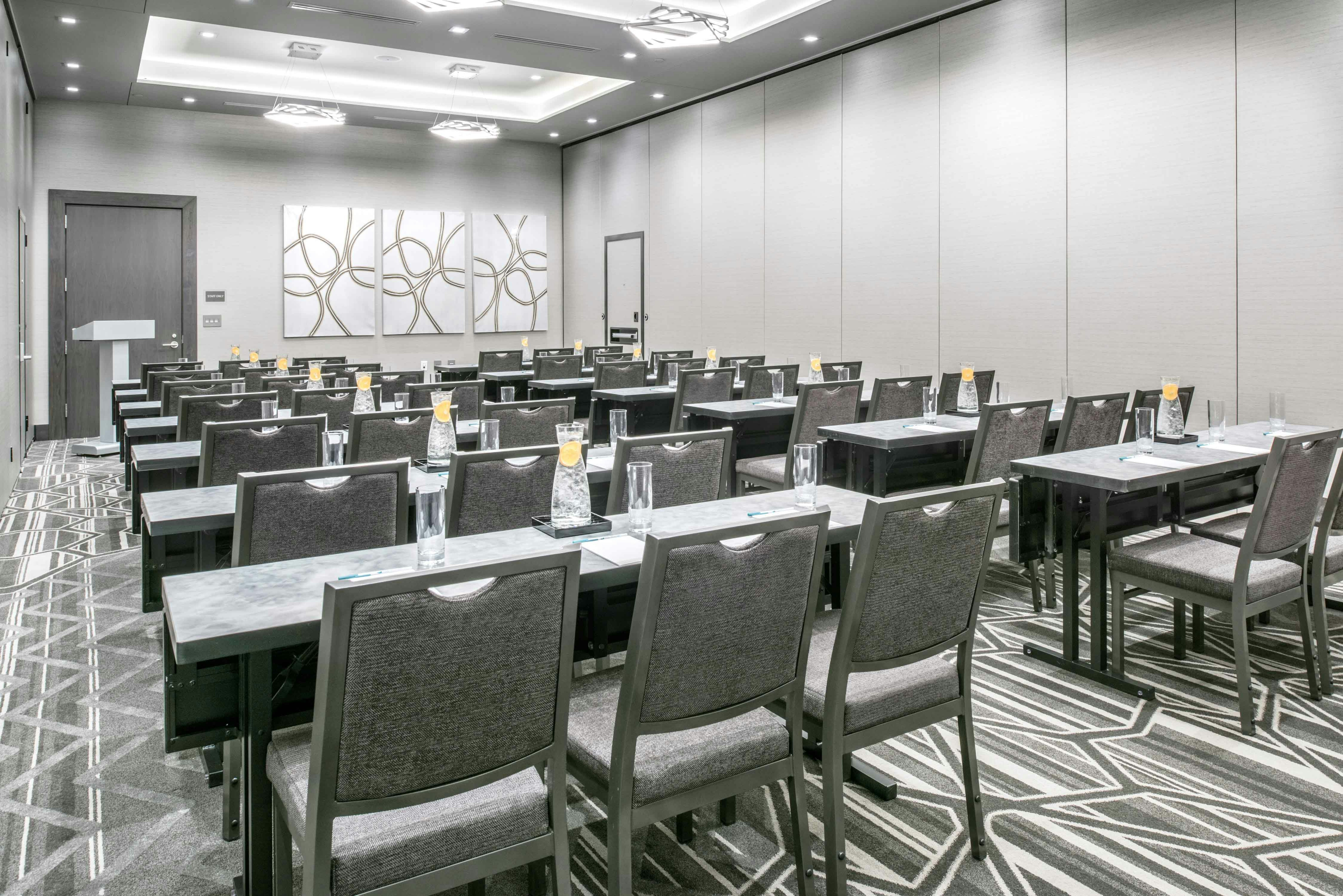 Homewood Suites By Hilton Boston Logan Airport Chelsea 62/67
