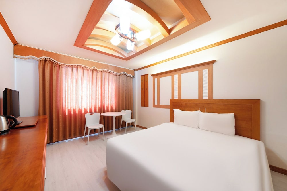 Gaeul Hotel 17/44