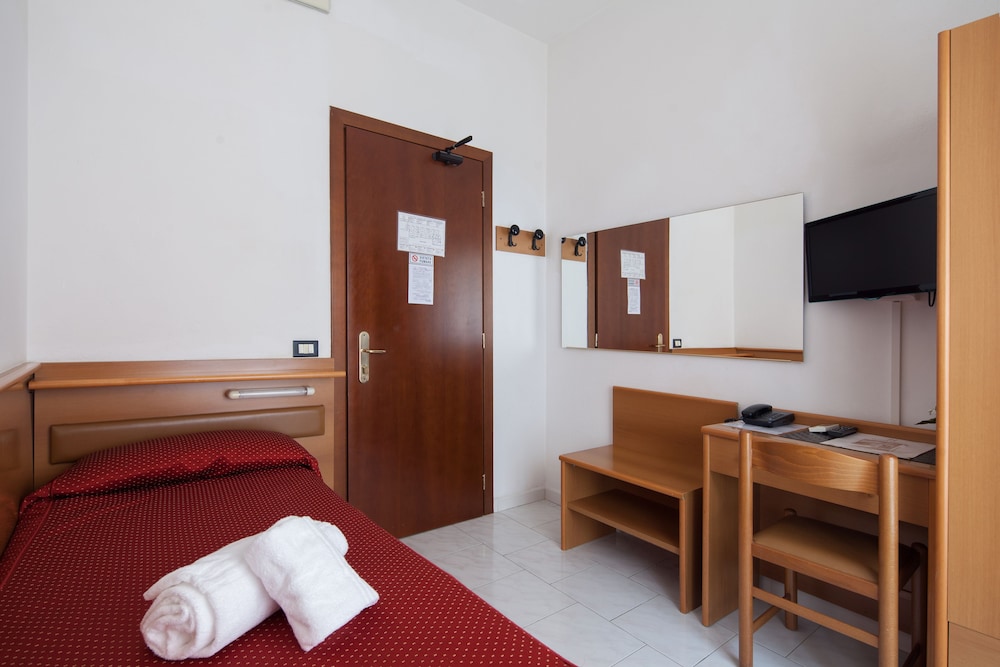 Hotel Nella 10/44