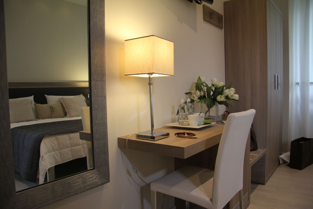 Hotel Zara Milano 24/28