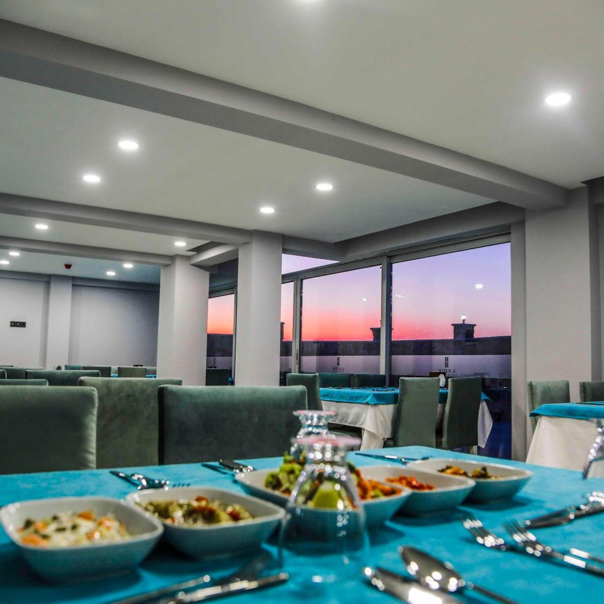 Ladik Hotel 38/50