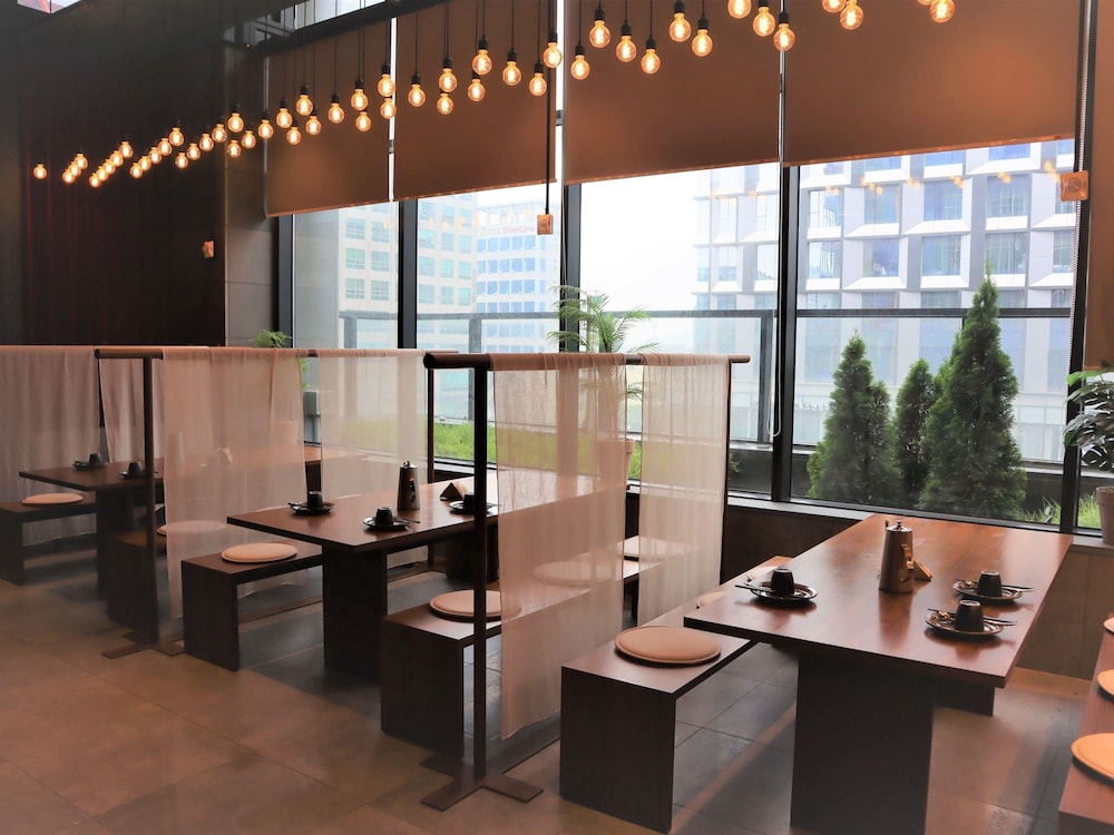 Mercure Ambassador Seoul Hongdae 49/72