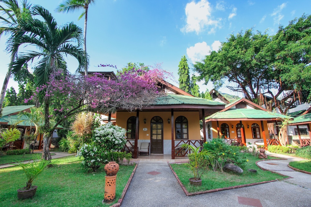 Eden Resort & Villas 2/29