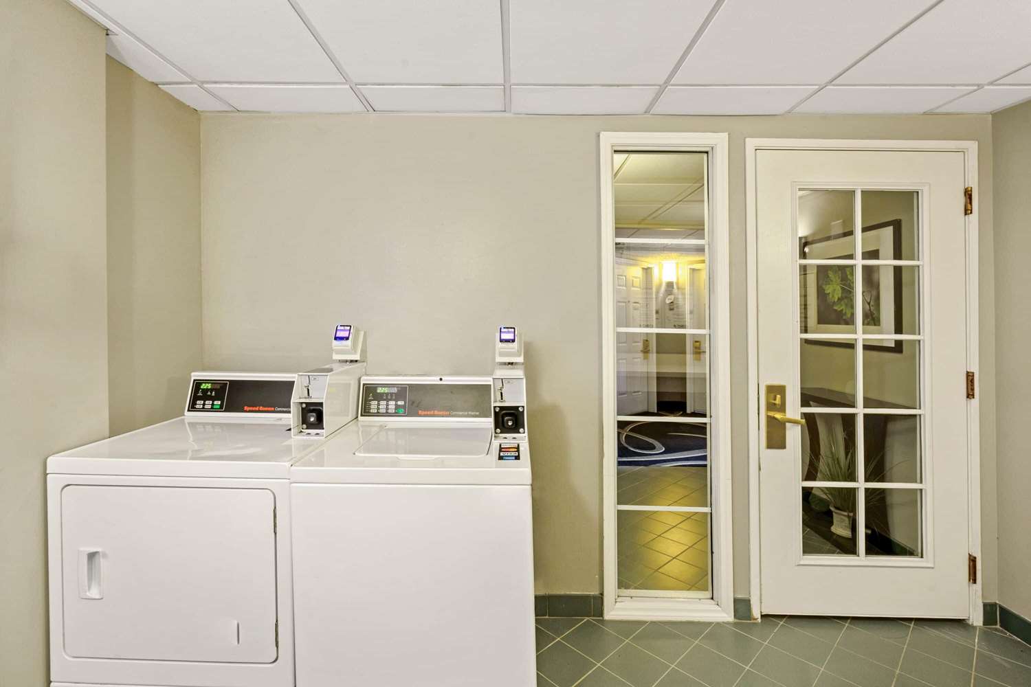 La Quinta Inn & Suites by Wyndham Houston West Park 10 5/19