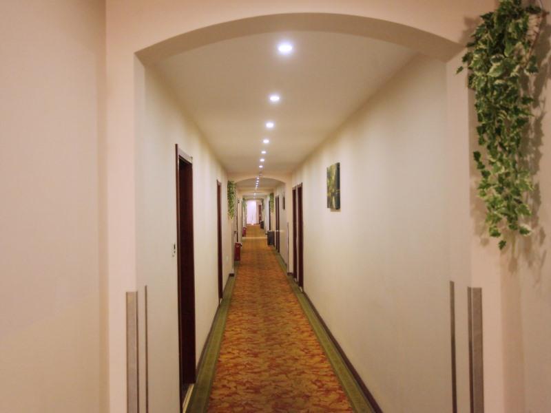 GreenTree Inn Zhenjiang Yangzhong North Gangdong Road Food Street Express Hotel 43/50