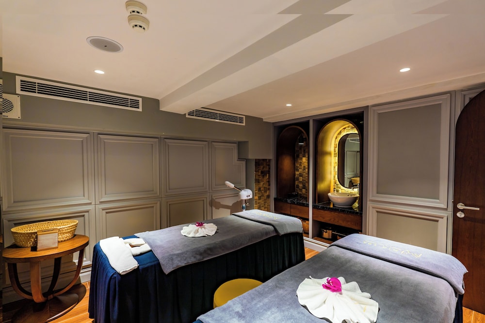 Minerva Premium Hotel 33/51