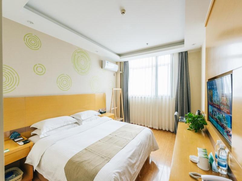 GreenTree Inn Jiangyin Bus Station Meiyuan Street Express Hotel 4/31