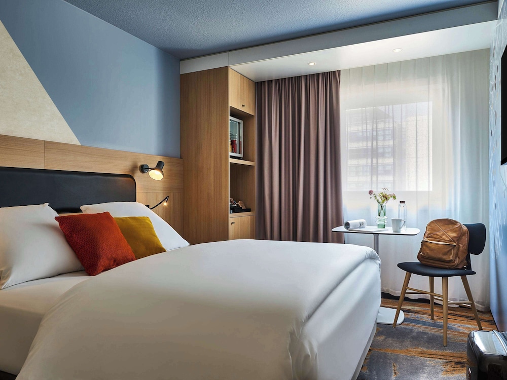 PREMIUM, PRIVILEGE, DOUBLE BED