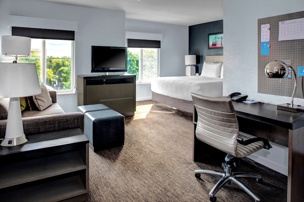 HYATT house Sterling/Dulles Airport-North 46/53