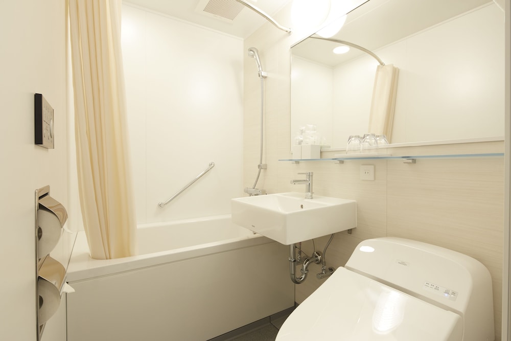 Hamacho Hotel Tokyo Nihonbashi 66/68