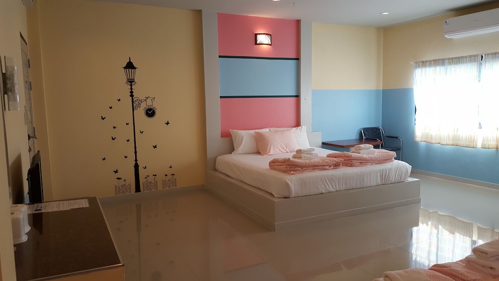 Juntima Place At Amphawa 18/69