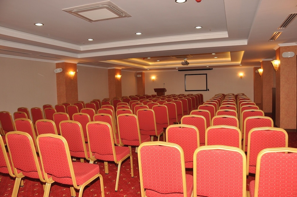 White Gold Hotel & Spa 58/67
