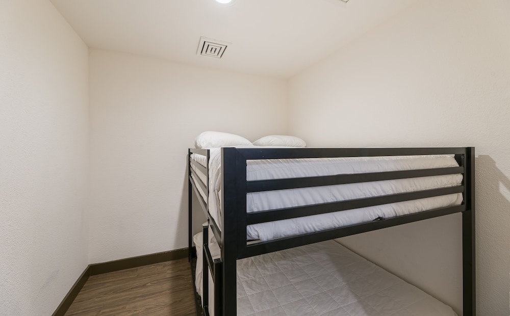Lux Verde Hotel 34/68