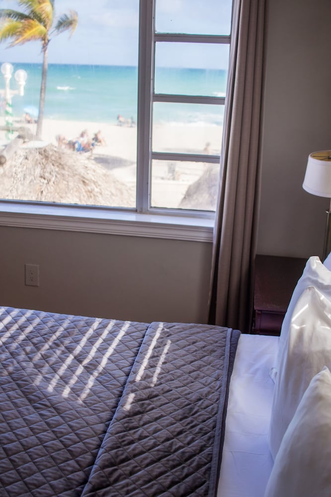 1 BEDROOM, DELUXE, SUITE