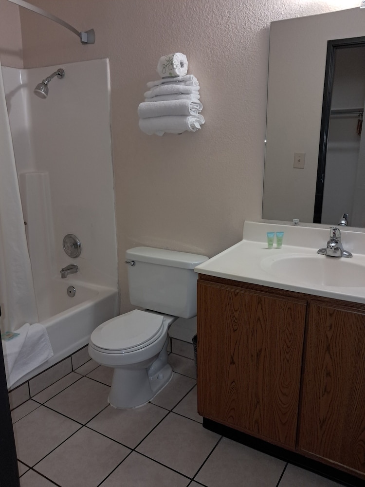 Longhorn Casino & Hotel 40/42