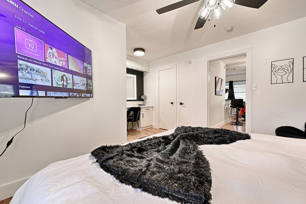CityPlace bnb 7/33