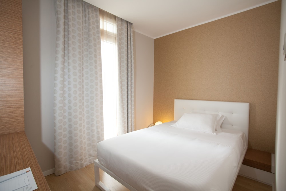 Oxygen Lifestyle Hotel 13/50