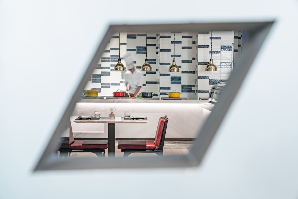 The G Shenzhen, A Tribute Portfolio Hotel 4/51