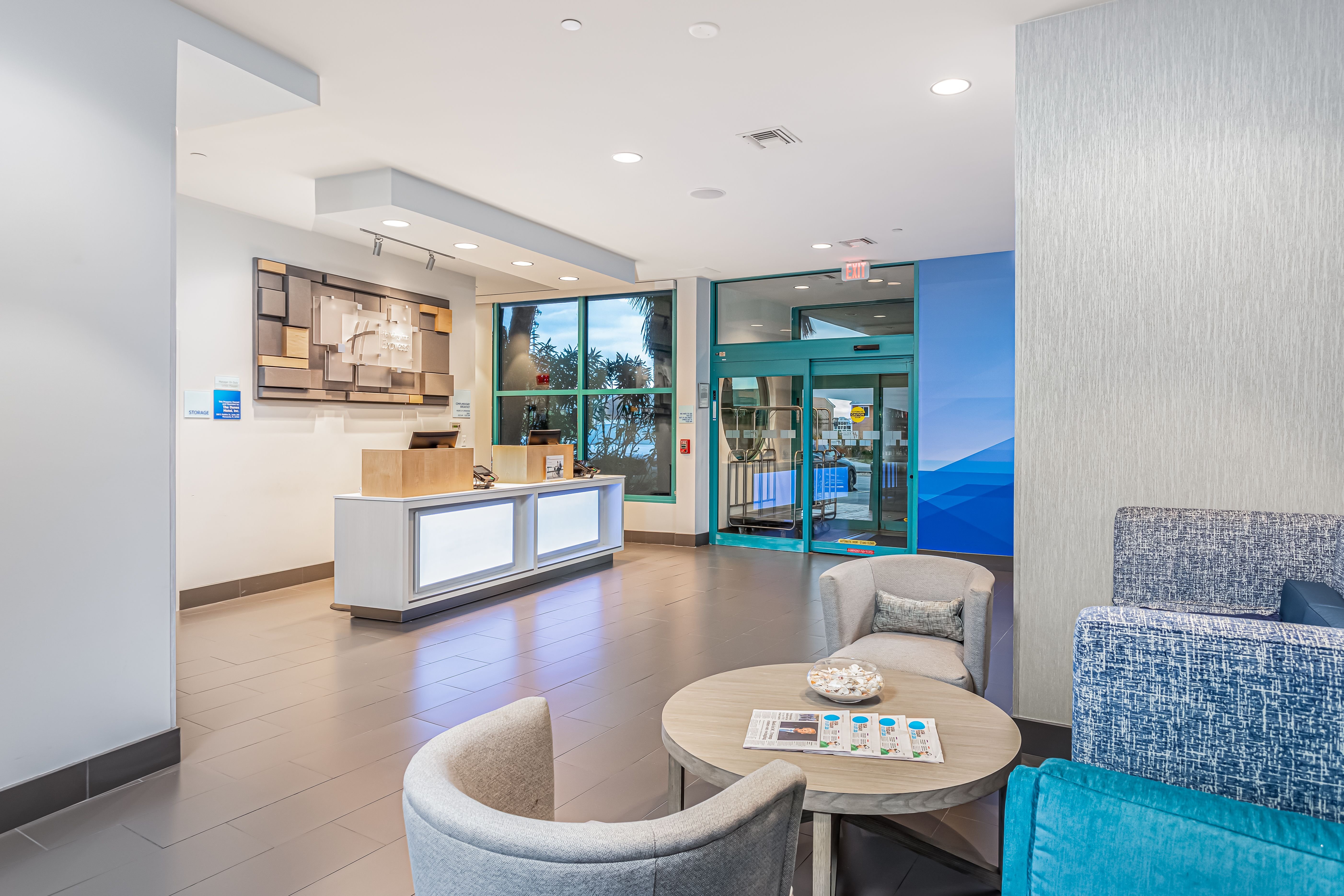 Holiday Inn Express Pensacola Beach 44/60