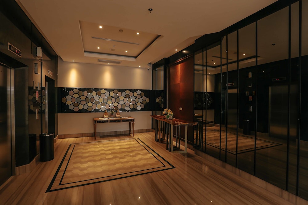 Primebiz Hotel Surabaya 9/74