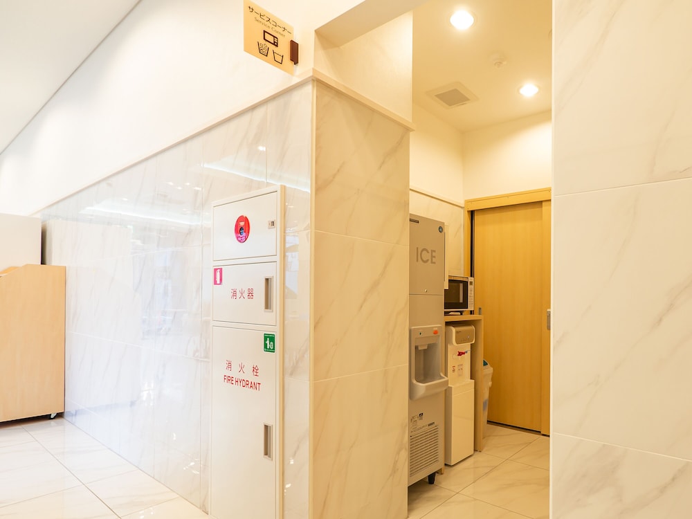 Toyoko Inn Yokohama-Eki Nishi-Guchi 13/42