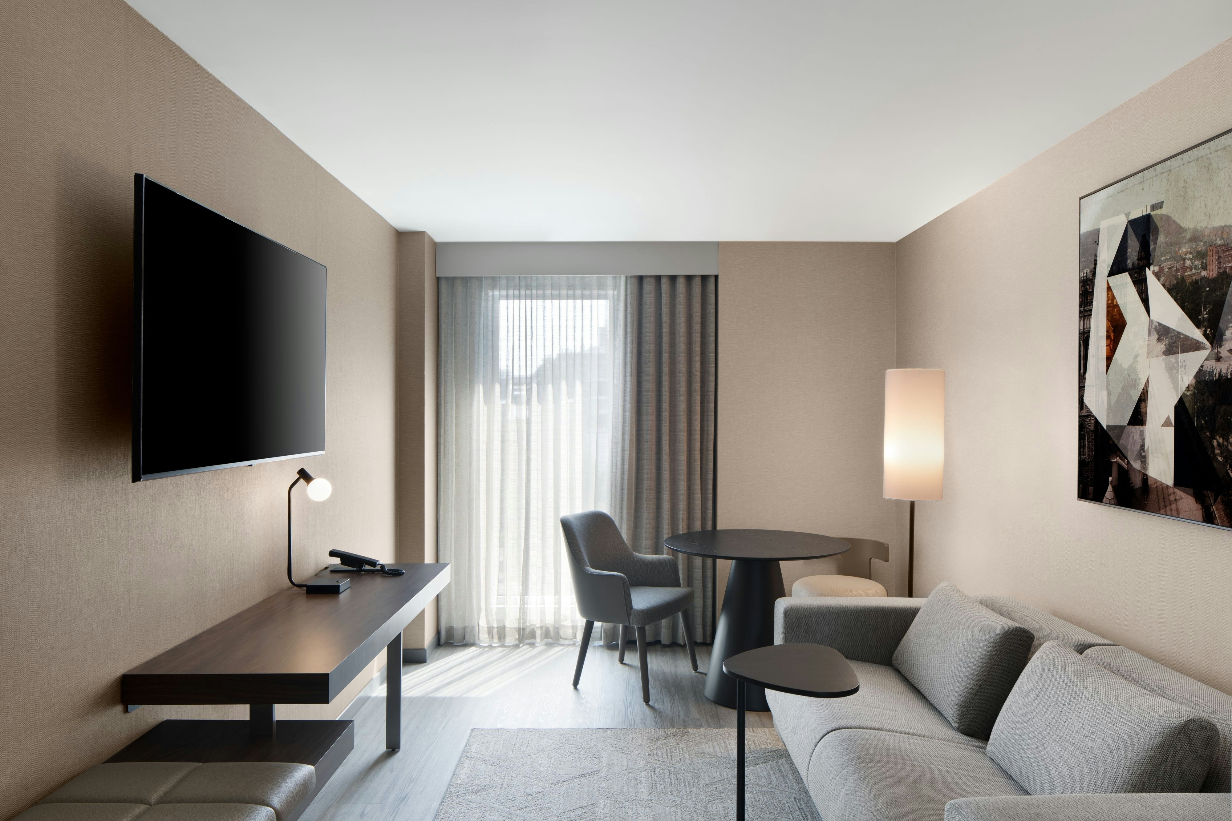 AC Hotel Old Montreal 20/20