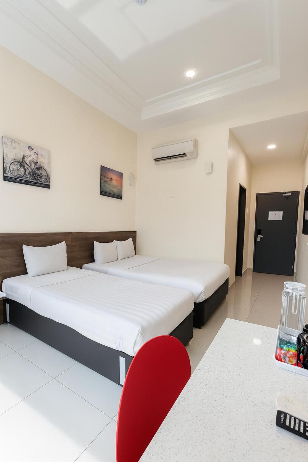 Capital O 89647 Atta Hotel 9/49
