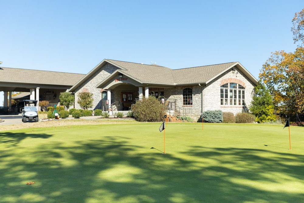 Pointe Royale Condominium Resort & Golf Course 72/81