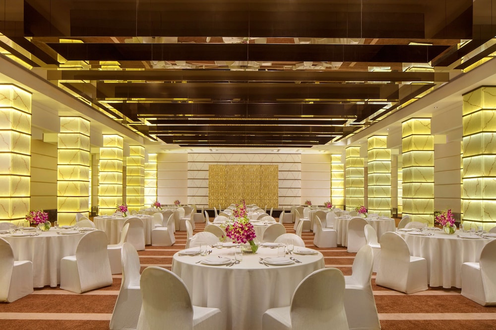 Radisson Blu Atria Bengaluru 59/76