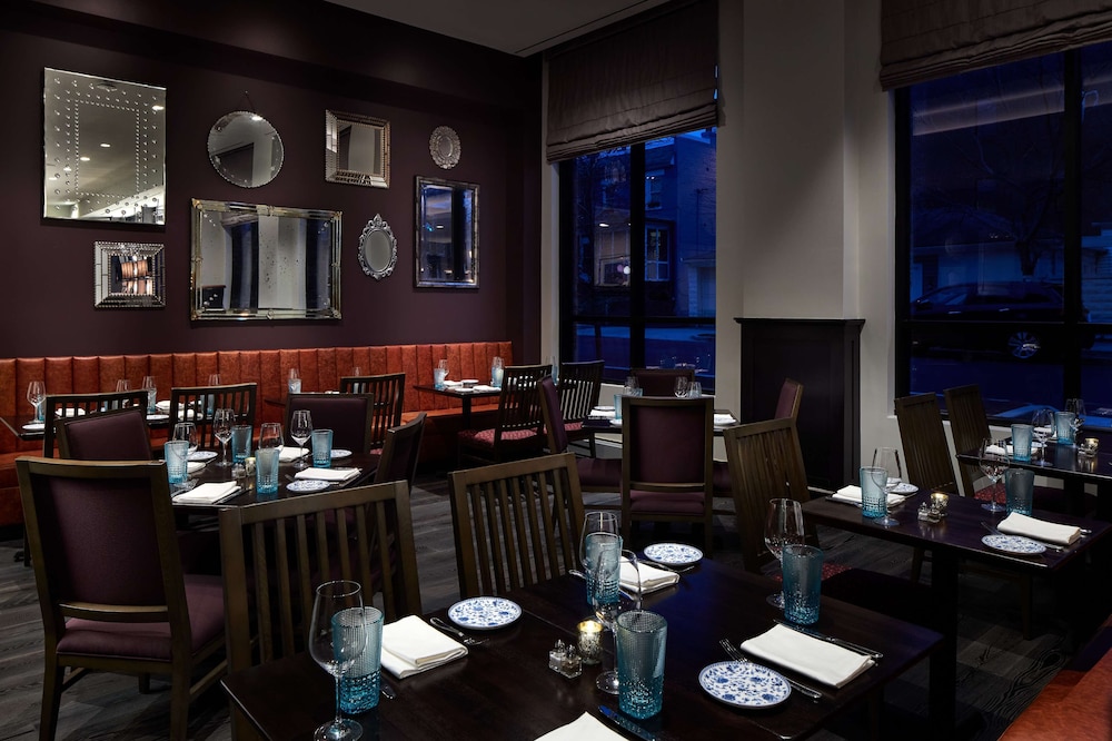 Hyatt Centric Old Town Alexandria 32/46