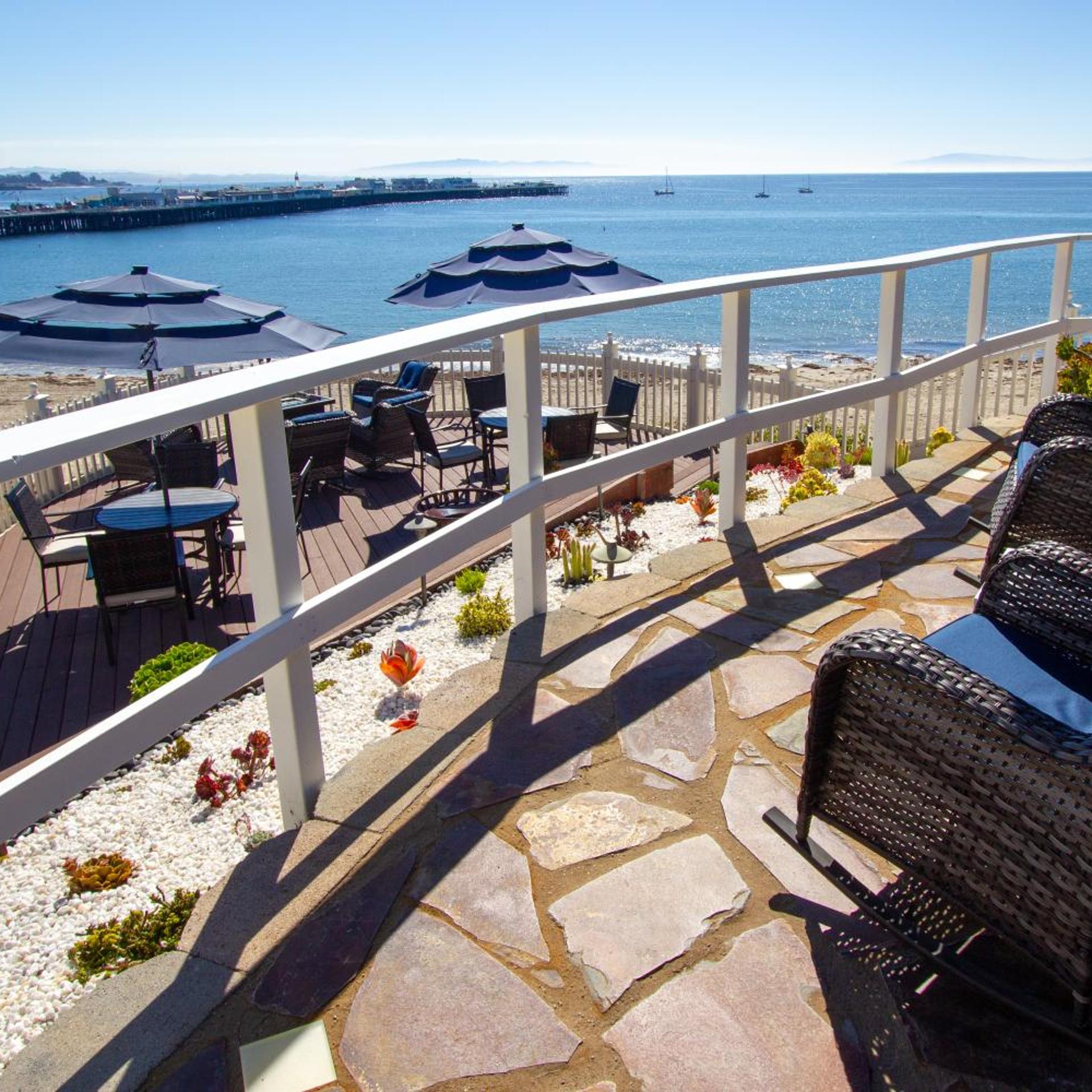 Sea & Sand Inn 36/41