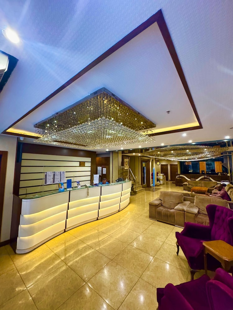 Prens Hotel 5/32