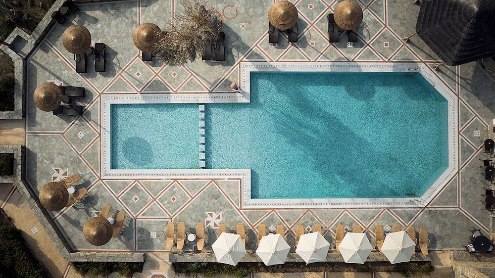 Porto Kea Suites 42/70