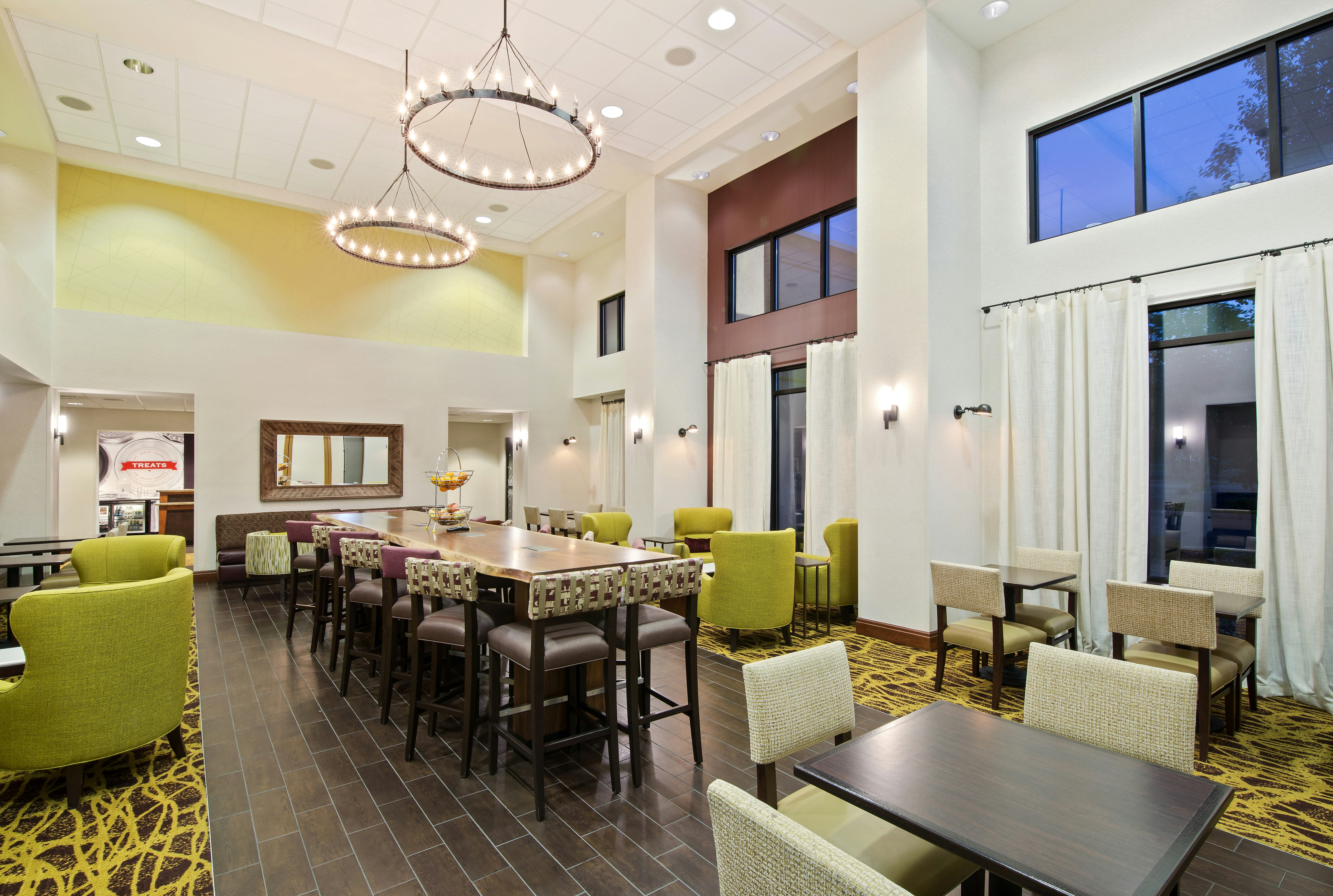 Hampton Inn Suites Walla Walla 33/48