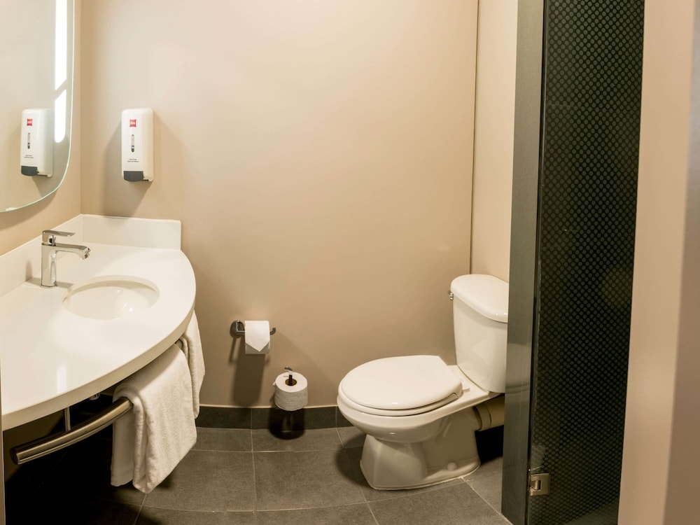 Ibis Apartado 66/67