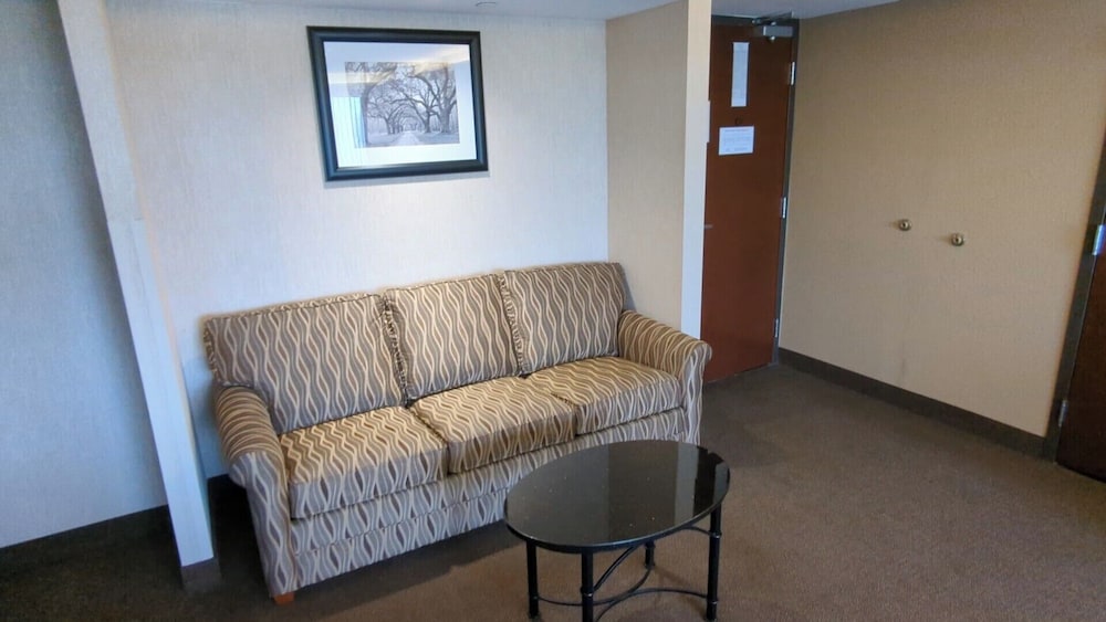 Hotel Lotus Kansas City Merriam 47/64