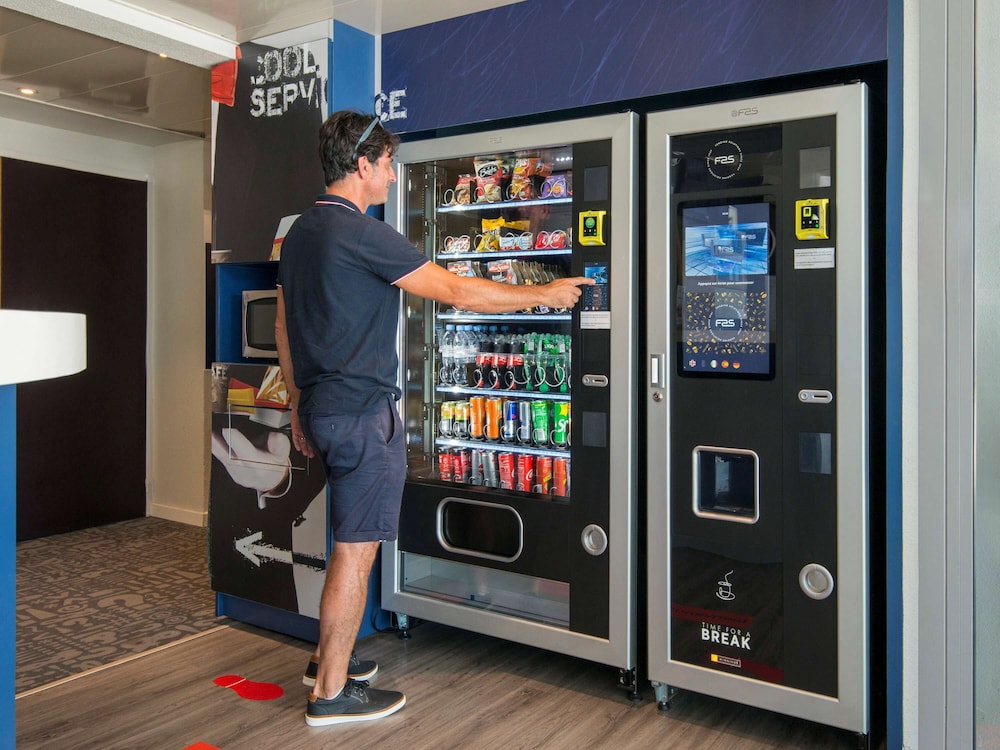 ibis budget Pertuis Portes du Luberon 42/65