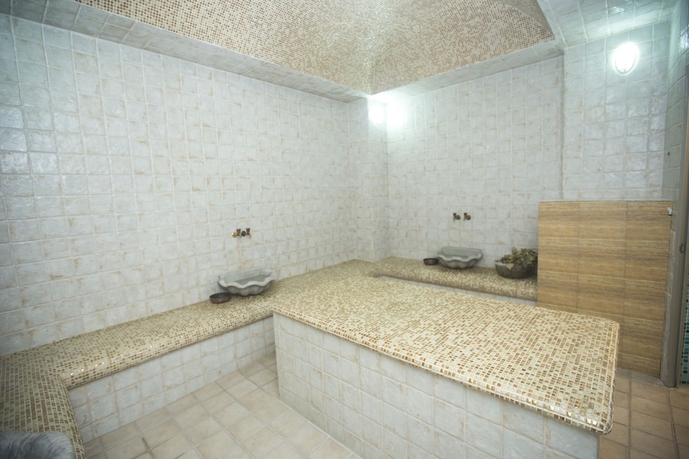 Parkway Inn Hotel Spa 39/62