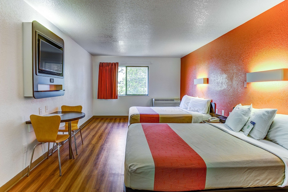 Motel6 Portland, OR - Tigard West 27/49