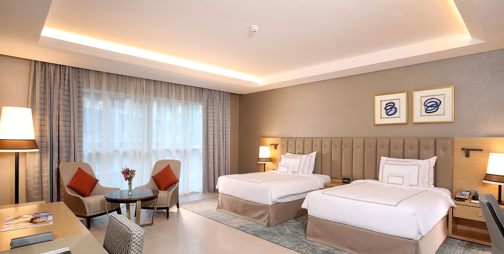 Grand Cosmopolitan Hotel 21/73